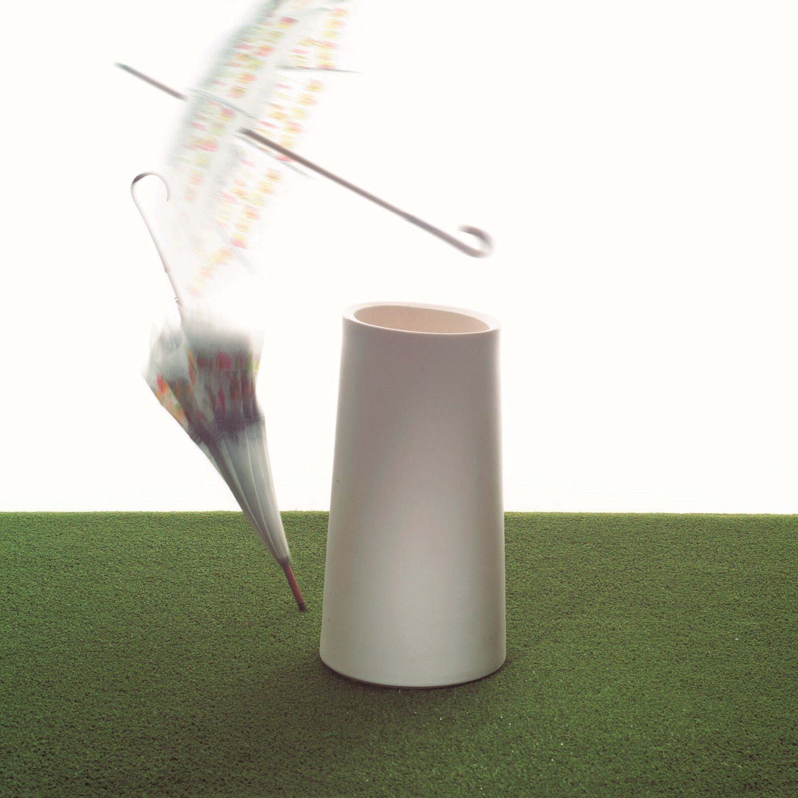 Giano Umbrella Stand by Serralunga Furniture Accessories